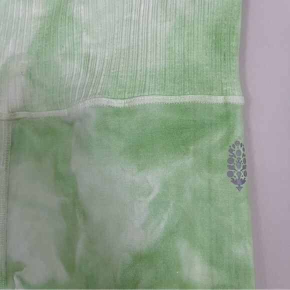 Free People Movement Good Karma Green Tie Dye Seamless 7/8 Leggings, Size M/L - Picture 5 of 9